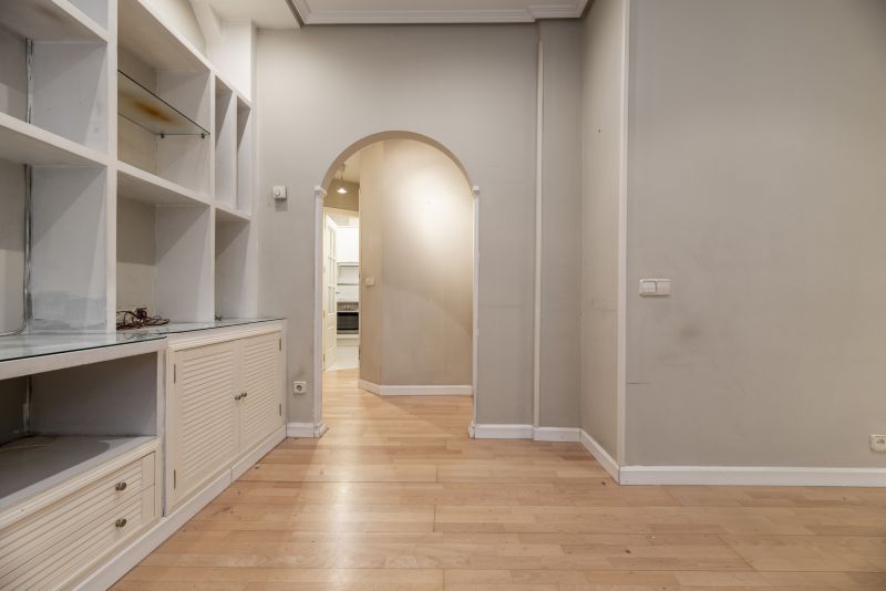 Finished Built-in Shelving